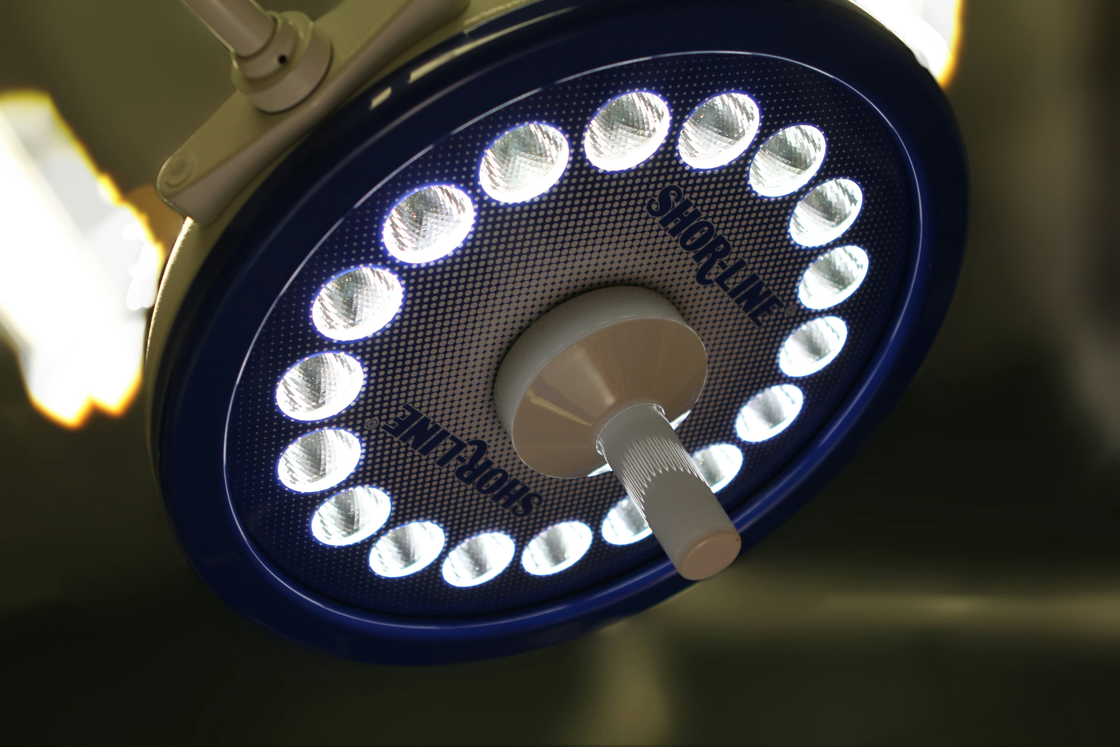 Why Dental Lights Matter During Treatment
